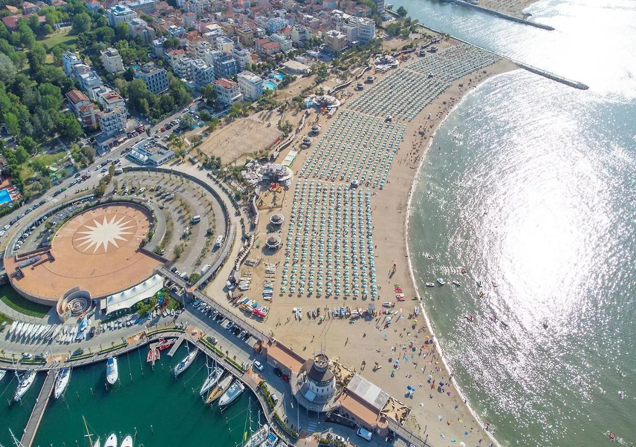 Hotel Paloma Beach Front Chiringuitos Time Rimini İtalya