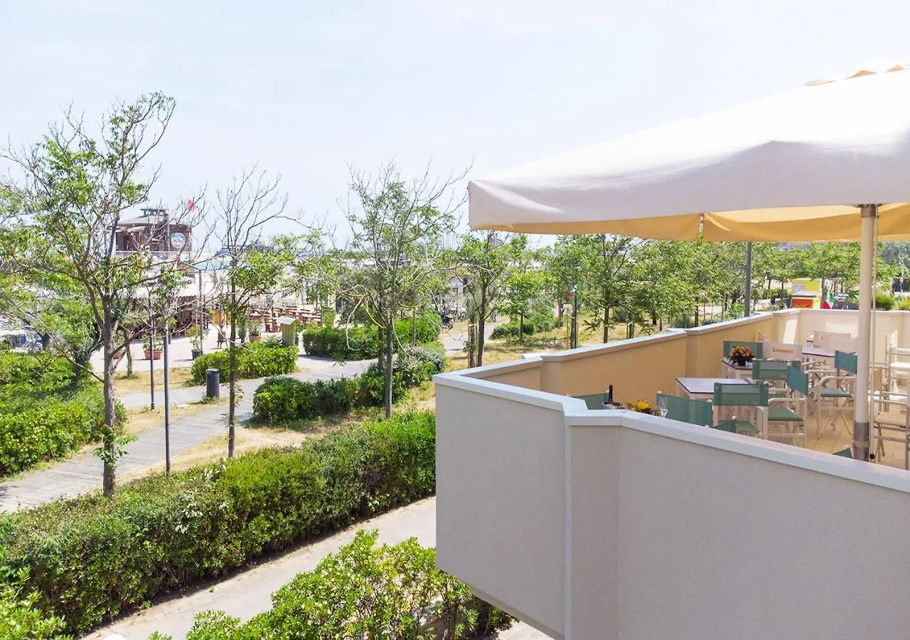 Hotel Paloma Beach Front Chiringuitos Time Rimini