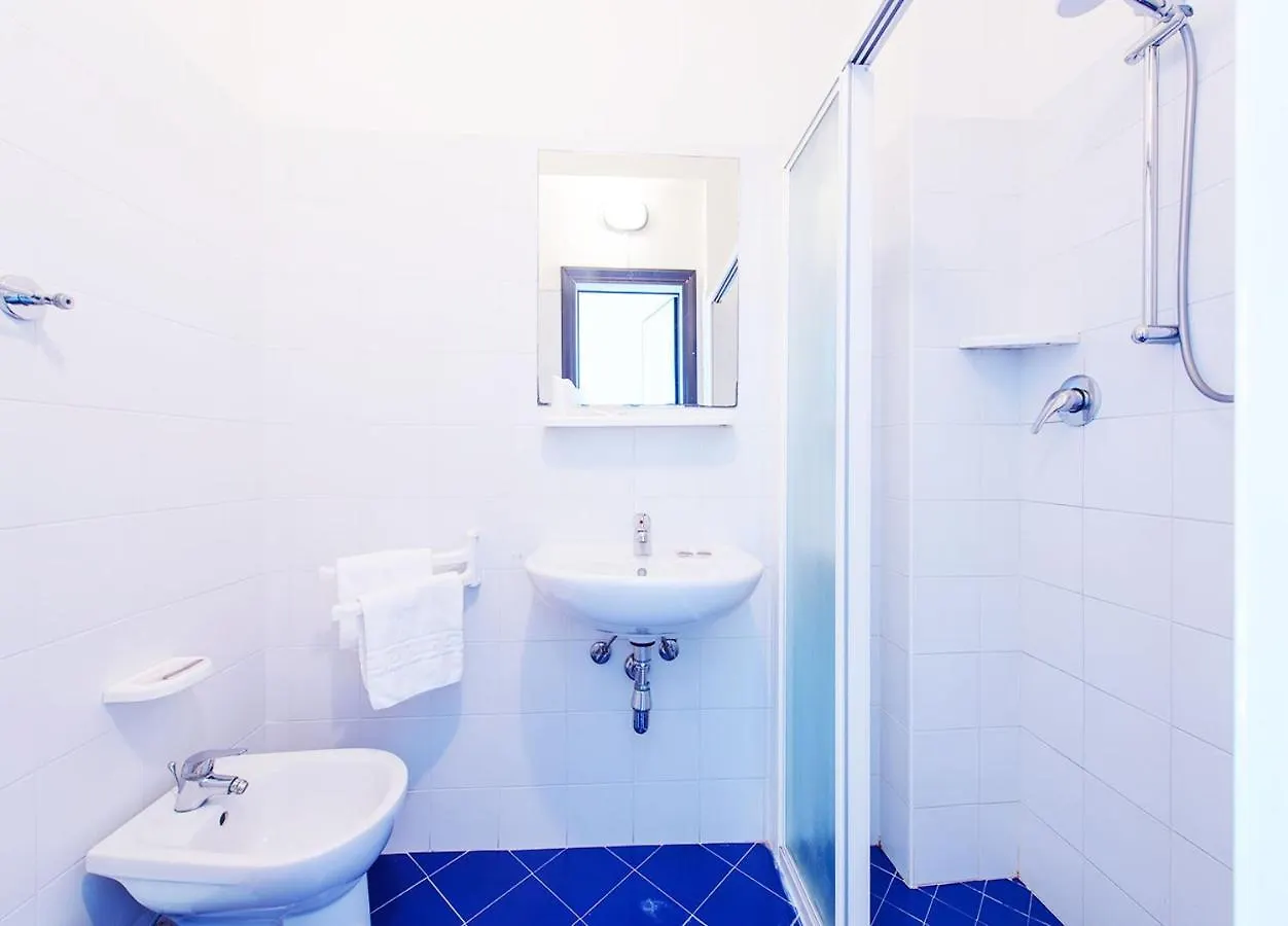Hotel Paloma Beach Front Chiringuitos Time Rimini İtalya